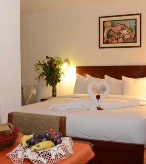 hoteles en 	Valverde de Burguillos