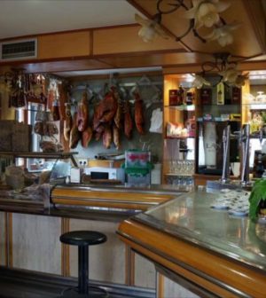 hoteles en 	Castildelgado